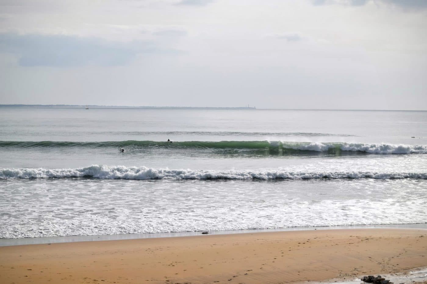 wave at le phare