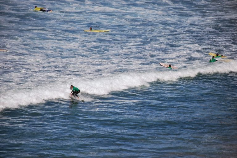 7 surfspots for beginners in France