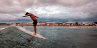 The 12 best longboard surf spots in France Hendaye longboard