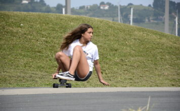 Surfskate: the skateboard for surfers surfskate