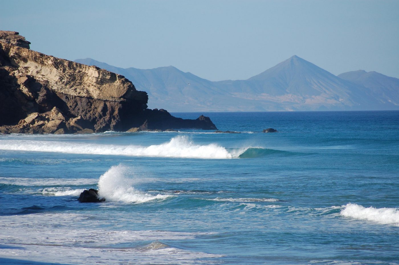 surfing for everry level in fuerteventura