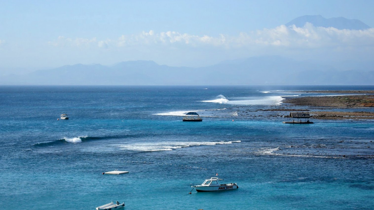 bali surfing