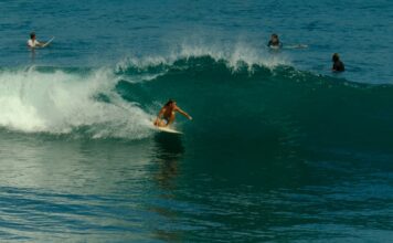 When to surf in Bali? A Seasonal Guide to Surfing this tropical paradise. bali when to go
